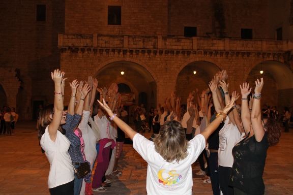 Laughter Yoga At Italian Yoga Fest-img