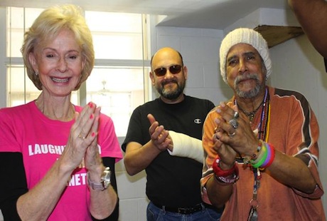 Laughter Yoga Helps Veterans Heal-img