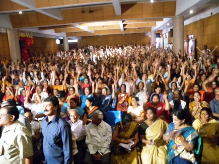 Laughter Yoga Club Launched In State Bank Of India-img