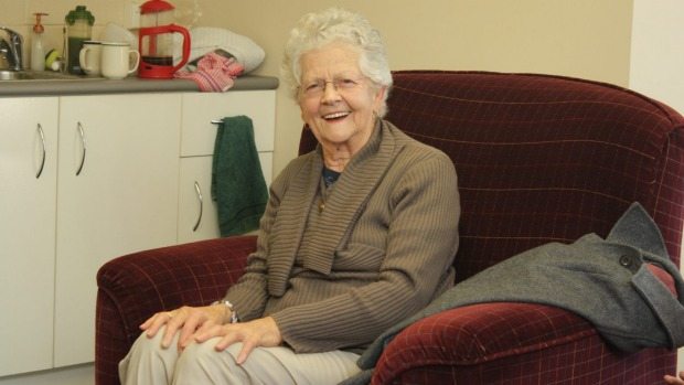 Laughter Yoga For Hospice Patients-img