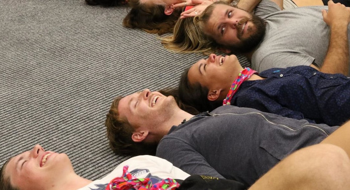 Laughter Yoga for Great Abs!-img