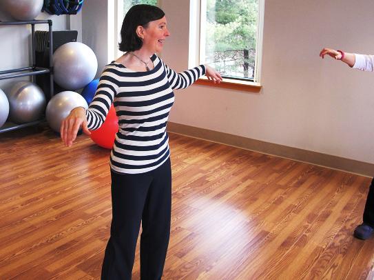 Laughter Yoga Helps Cope With Serious Diseases-img